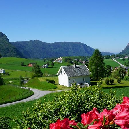 Hoiland Gard Gardshotellet Hjelmeland Buitenkant foto