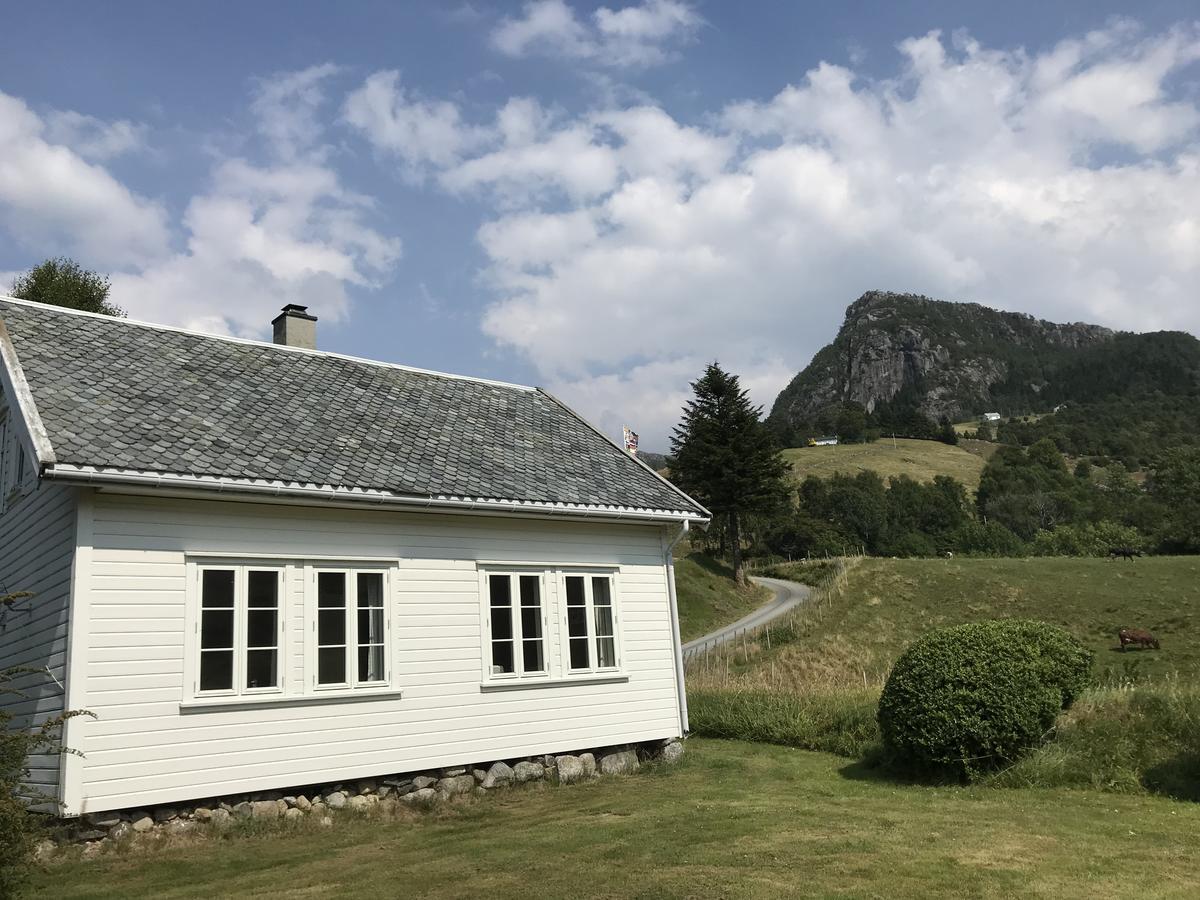 Hoiland Gard Gardshotellet Hjelmeland Buitenkant foto